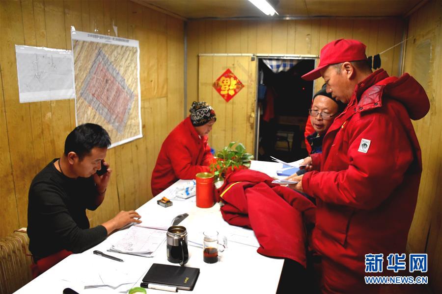 （新春走基層&middot;圖文互動(dòng)）（4）走進(jìn)塔克拉瑪干：探訪(fǎng)沙漠物探人