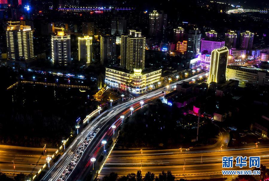 （兩會前夕看落實&middot;圖文互動）（1）牢記囑托增進民族團結(jié) 凝心聚力建設(shè)美麗新疆&mdash;&mdash;新疆落實習近平總書記全國兩會重要講話精神紀實