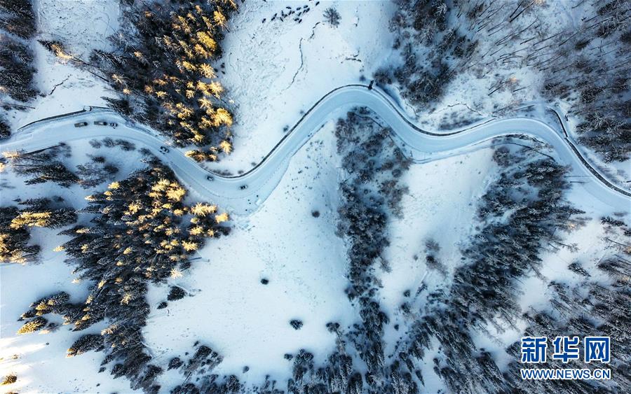 （兩會前夕看落實&middot;圖文互動）（6）牢記囑托增進民族團結(jié) 凝心聚力建設(shè)美麗新疆&mdash;&mdash;新疆落實習近平總書記全國兩會重要講話精神紀實