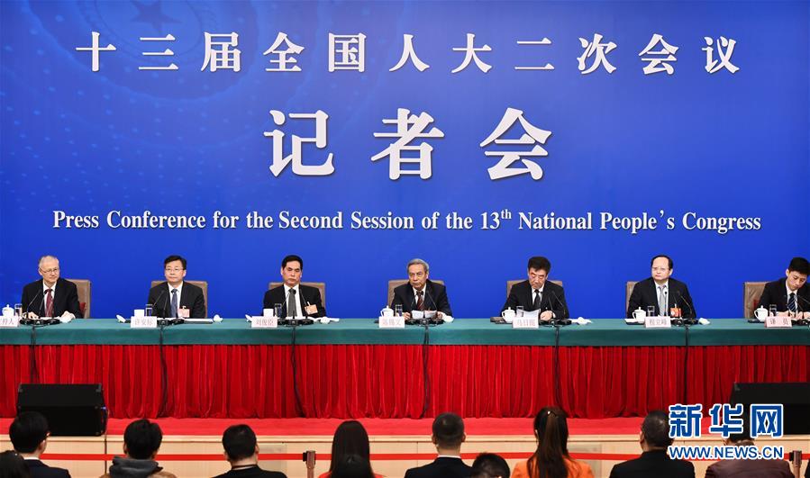 （兩會&middot;XHDW）（7）全國人大相關(guān)負(fù)責(zé)人就&ldquo;人大立法工作&rdquo;答記者問