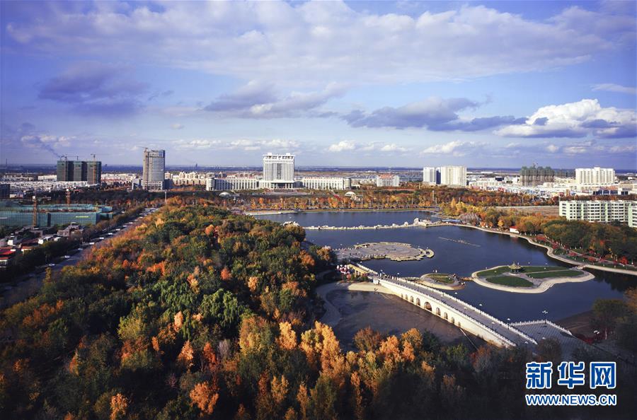 （壯麗70年&middot;奮斗新時代&middot;圖文互動）（1）記者蹲點(diǎn)手記：感受&ldquo;戈壁明珠&rdquo;嶄新容顏