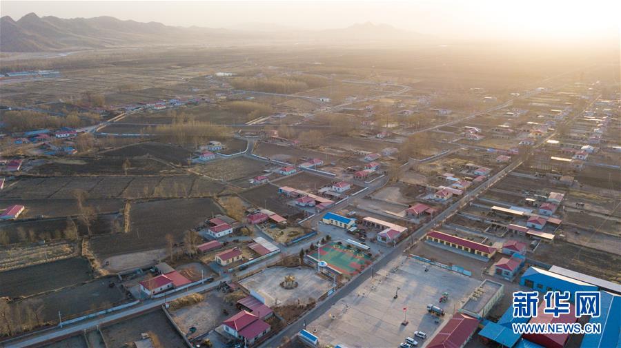 （壯麗70年&middot;奮斗新時(shí)代&middot;圖文互動(dòng)）（4）情同一家，守望相助，共奔小康&mdash;&mdash;內(nèi)蒙古興安盟巴彥敖包嘎查民族團(tuán)結(jié)見聞