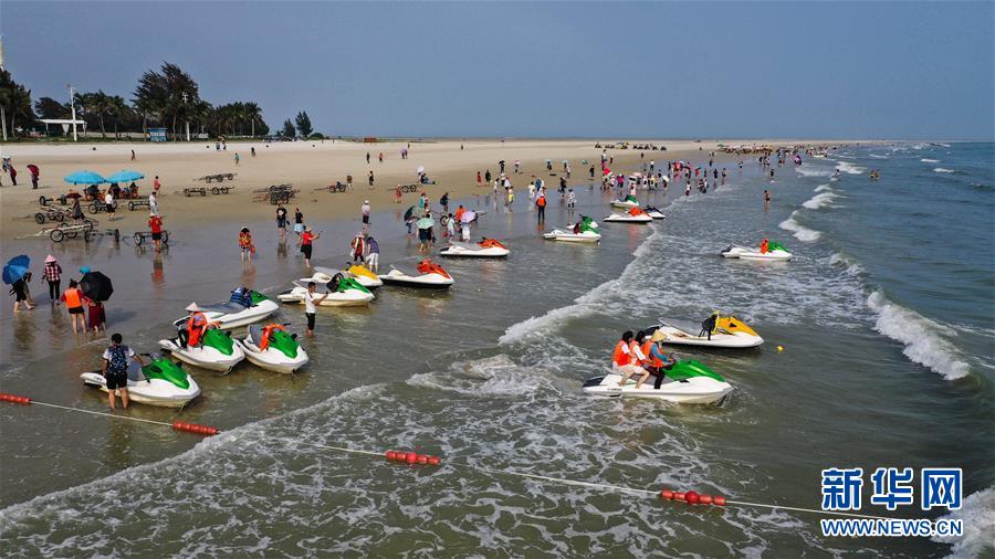 （壯麗70年 奮斗新時(shí)代&mdash;&mdash;推動(dòng)高質(zhì)量發(fā)展調(diào)研行&middot;圖文互動(dòng)）（1）近海能看鯨魚白海豚，廣西這片濱海旅游勝地啥來頭？