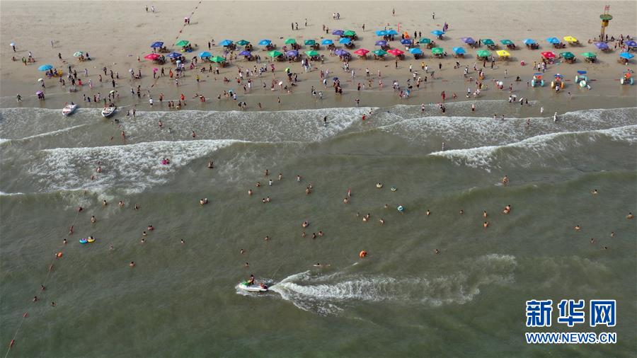 （壯麗70年 奮斗新時(shí)代&mdash;&mdash;推動(dòng)高質(zhì)量發(fā)展調(diào)研行&middot;圖文互動(dòng)）（3）近海能看鯨魚白海豚，廣西這片濱海旅游勝地啥來頭？