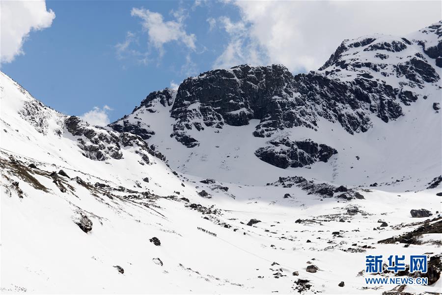 （壯麗70年&middot;奮斗新時(shí)代&middot;圖文互動(dòng)）（2）書寫在云端上的忠誠&mdash;&mdash;卓拉哨所官兵衛(wèi)國戍邊記事