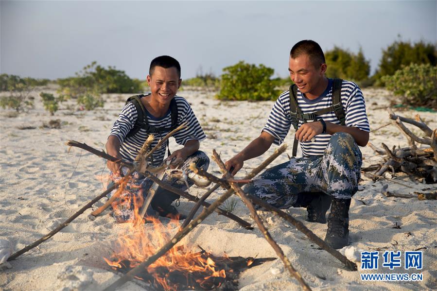 （壯麗70年&middot;奮斗新時(shí)代&middot;新華全媒頭條&middot;圖文互動(dòng)）（10）&ldquo;你在我的航程上，我在你的視線里&rdquo;&mdash;&mdash;走進(jìn)海軍西沙中建島官兵的五彩世界
