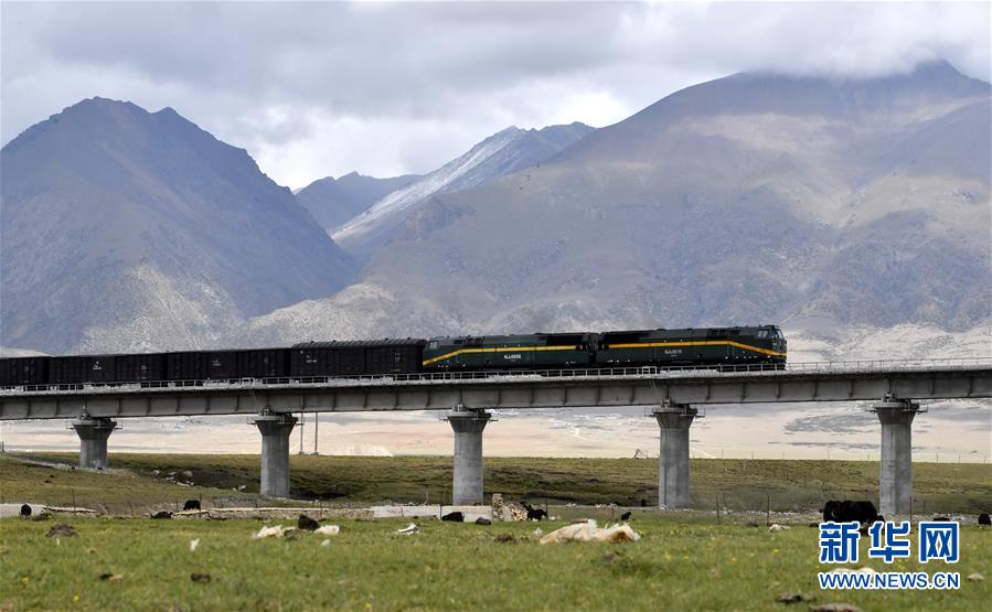 （壯麗七十年&middot;奮斗新時代&middot;圖文互動）（4）天路，讓世界屋脊不再遙遠(yuǎn)