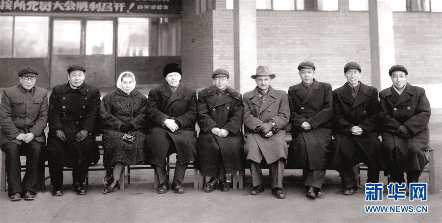 (新華全媒頭條·圖文互動(dòng))(1)追光者——“長光人”的報(bào)國故事