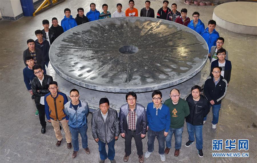 (新華全媒頭條·圖文互動(dòng))(7)追光者——“長光人”的報(bào)國故事