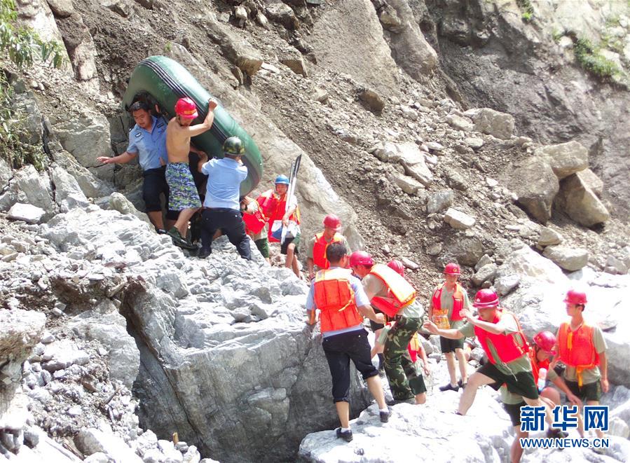 （時(shí)代先鋒&middot;圖文互動(dòng)）（2）為人民&ldquo;逆行&rdquo;的人&mdash;&mdash;追記退役軍人、青年禁毒民警韓順軍