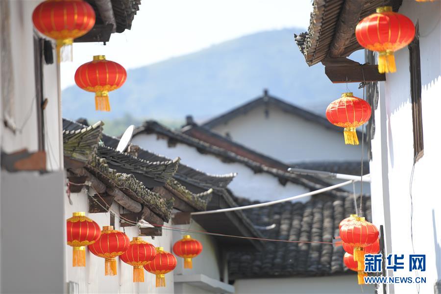 （壯麗70年&middot;奮斗新時(shí)代&mdash;&mdash;記者再走長征路&middot;圖文互動(dòng)）（7）半條被子折射軍民魚水情