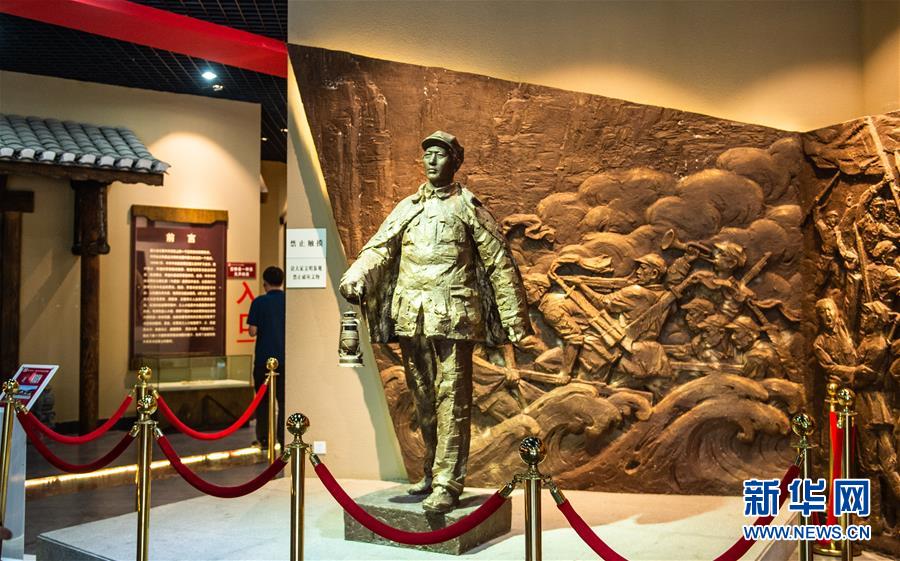 （壯麗70年&middot;奮斗新時(shí)代&mdash;&mdash;記者再走長(zhǎng)征路&middot;圖文互動(dòng)）（1）長(zhǎng)征路上，那一盞盞馬燈