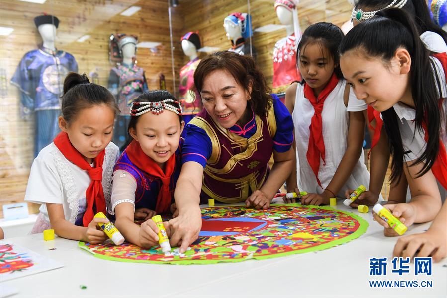 (新華全媒頭條·圖文互動)(3)心系北疆 情滿草原——習近平總書記考察內(nèi)蒙古回訪記