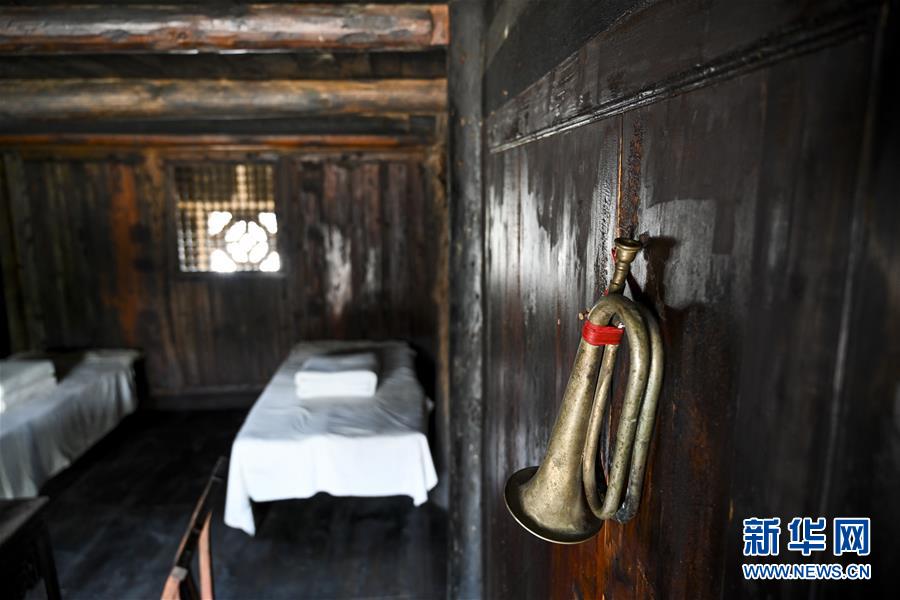 （壯麗70年&middot;奮斗新時代&mdash;&mdash;記者再走長征路&middot;圖文互動）（4）手捧棉被憶紅軍：走了那么多年，我們都念他們的好