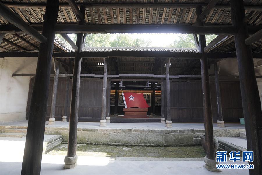 （新華全媒頭條&middot;壯麗70年&middot;奮斗新時(shí)代&mdash;&mdash;記者再走長(zhǎng)征路&middot;圖文互動(dòng)）（3）紅色星火的人民力量&mdash;&mdash;大別山走出兩支紅軍隊(duì)伍的歷史啟示