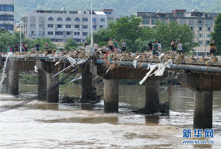 （關注&ldquo;利奇馬&rdquo;&middot;圖文互動）（5）古城洪災 八方馳援&mdash;&mdash;洪水災害下的浙江臨?，F場目擊