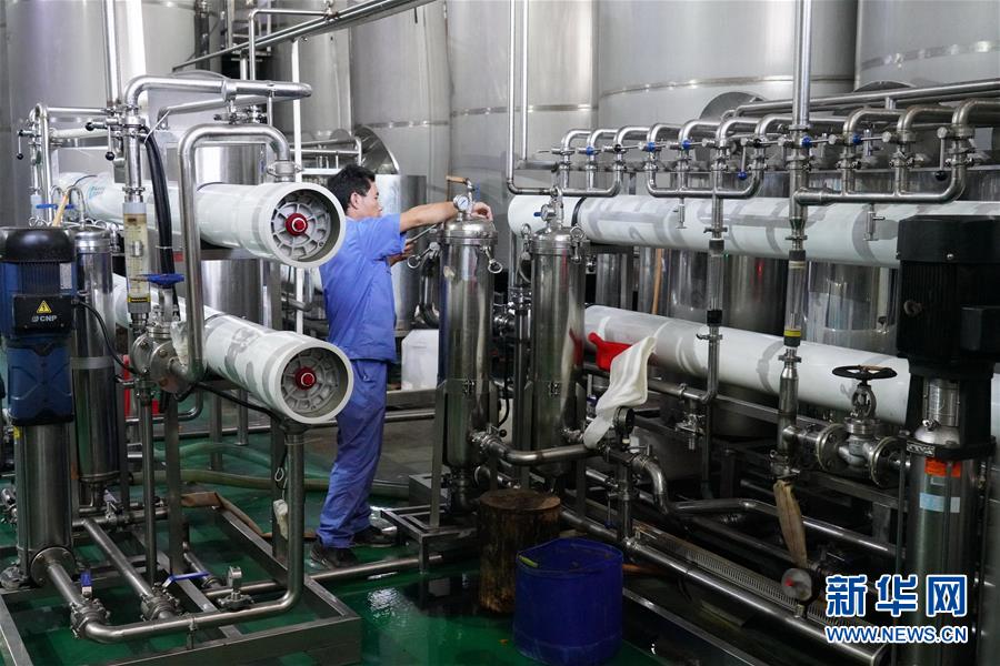 （在習(xí)近平新時(shí)代中國(guó)特色社會(huì)主義思想指引下&mdash;&mdash;新時(shí)代新作為新篇章&middot;總書記關(guān)心的百姓身邊事&middot;圖文互動(dòng)）（1）大污染變身&ldquo;大寶藏&rdquo;：治理畜禽糞污，他們這樣干！