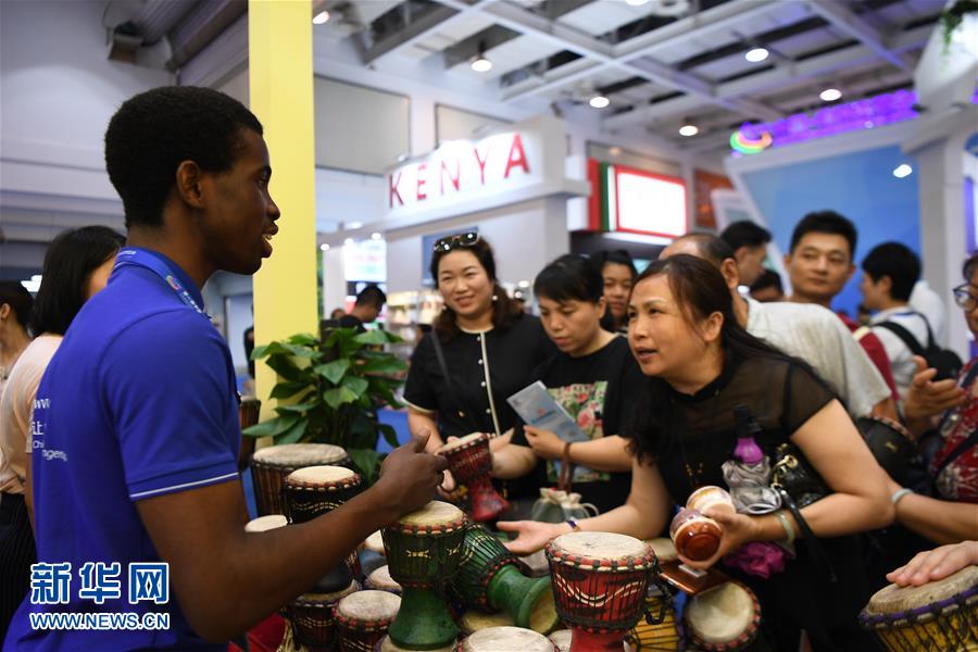 （新華全媒頭條&middot;圖文互動）（13）攜手鑄就非凡夢想&mdash;&mdash;寫在習近平主席提出構(gòu)建更加緊密的中非命運共同體一周年之際