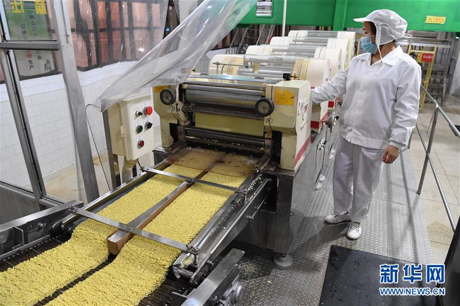 (新華全媒頭條·圖文互動(dòng))(12)大國(guó)糧倉的新時(shí)代交響——河南農(nóng)業(yè)70年觀察