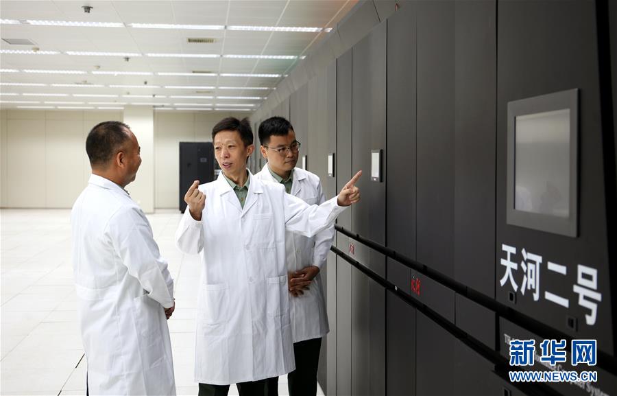 （圖文互動(dòng)）（8）為了&ldquo;中國(guó)號(hào)&rdquo;巨輪揚(yáng)帆遠(yuǎn)航&mdash;&mdash;中國(guó)共產(chǎn)黨領(lǐng)導(dǎo)下的人民軍隊(duì)忠于祖國(guó)、服務(wù)人民啟示錄