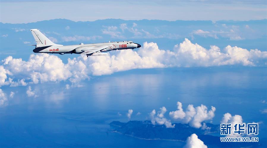 （新華全媒頭條&middot;人民空軍70年&middot;圖文互動）（7）陽光照耀奮飛的航程&mdash;&mdash;黨中央、中央軍委和習主席關(guān)心人民空軍建設(shè)發(fā)展紀實