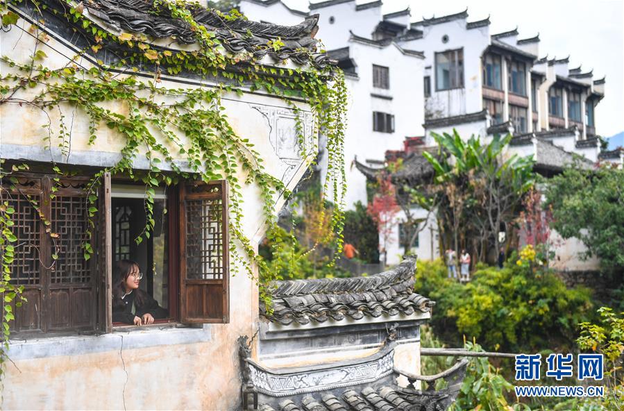 （圖文互動）（2）鄉(xiāng)村攝影師、鄉(xiāng)村&ldquo;模特&rdquo;、民宿店主&mdash;&mdash;鄉(xiāng)村旅游推動婺源農(nóng)民生活方式發(fā)生新變化