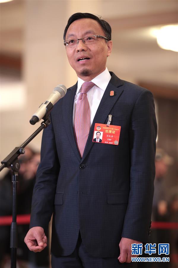（兩會(huì)&middot;面對面）（4）全國政協(xié)委員接受采訪
