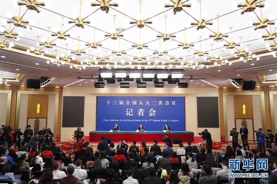 （兩會&middot;XHDW）（4）生態(tài)環(huán)境部部長李干杰就&ldquo;打好污染防治攻堅(jiān)戰(zhàn)&rdquo;答記者問