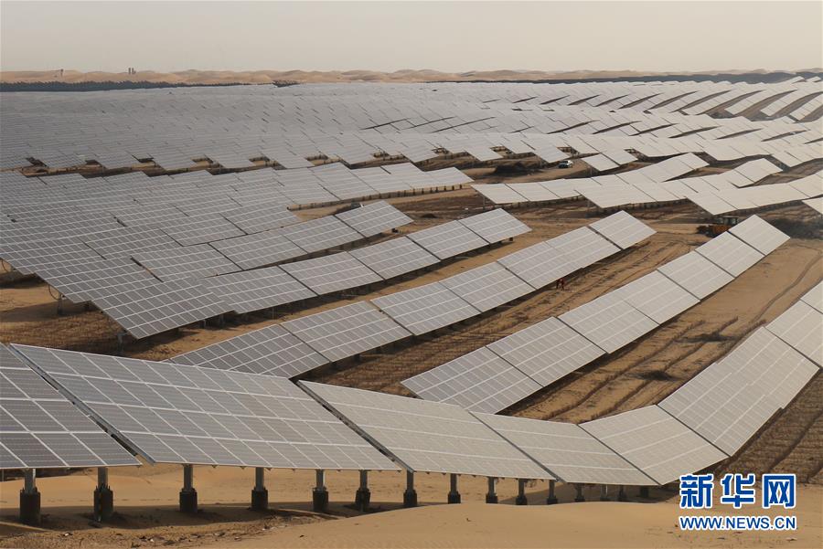 (在習(xí)近平新時代中國特色社會主義思想指引下——新時代新作為新篇章·總書記關(guān)切高質(zhì)量發(fā)展·圖文互動)(3)從一粒沙看不斷擴(kuò)大的中國綠色版圖