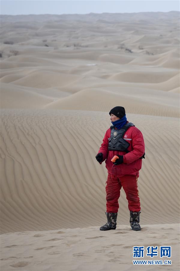 （新春走基層&middot;圖文互動(dòng)）（4）大漠中，一頂帳篷守歲五年