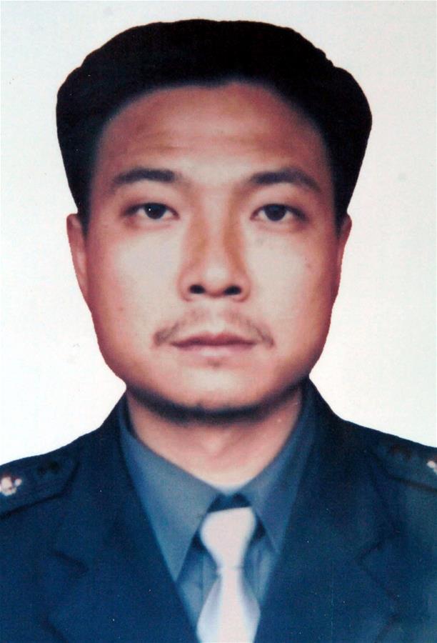 （為了民族復(fù)興&middot;英雄烈士譜&middot;圖文互動(dòng)）緝毒英雄吳光林：見(jiàn)危險(xiǎn)就上，見(jiàn)好處就讓