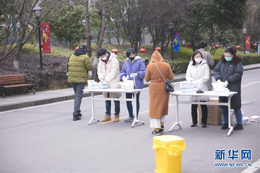 （來自經(jīng)濟(jì)前沿的故事&middot;企業(yè)復(fù)工復(fù)產(chǎn)&middot;圖文互動）（2）&ldquo;開門紅包&rdquo;變&ldquo;消毒迎門&rdquo;&mdash;&mdash;長沙高新區(qū)一家企業(yè)復(fù)工的&ldquo;拼勁&rdquo;