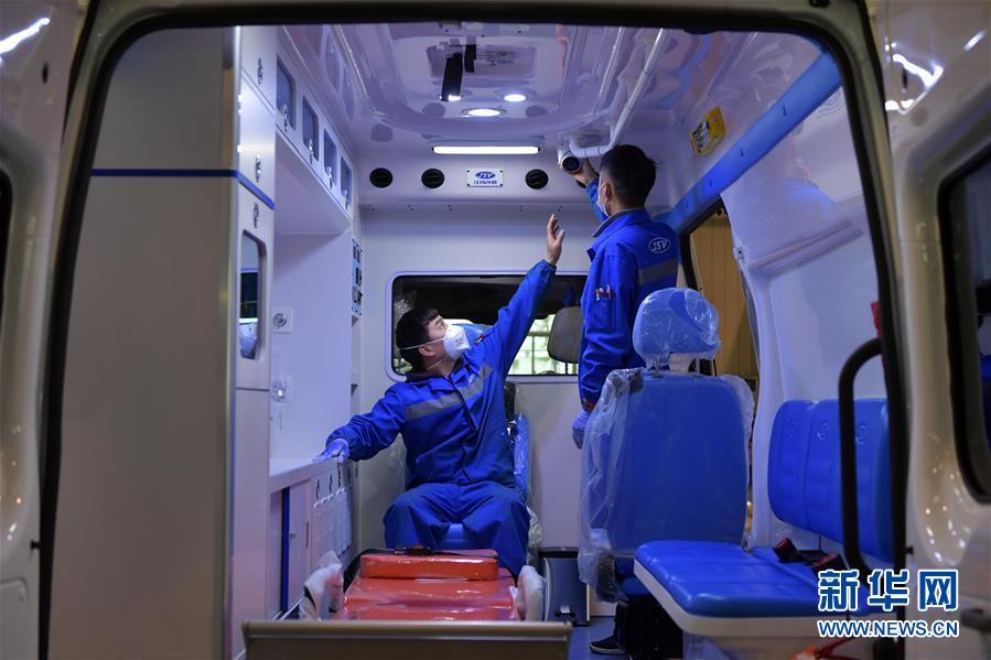 （在習近平新時代中國特色社會主義思想指引下&mdash;&mdash;新時代新作為新篇章&middot;習近平總書記關(guān)切事&middot;圖文互動）（3）科學的&ldquo;硬核力量&rdquo;&mdash;&mdash;來自抗疫一線的報告