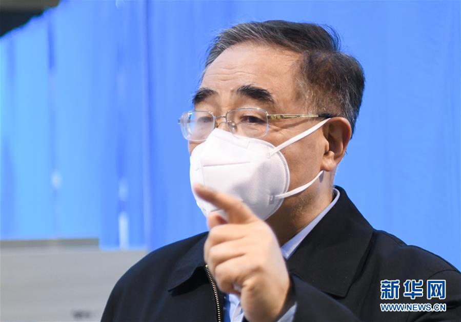 （聚焦疫情防控&middot;圖文互動）（2）&ldquo;治療輕癥患者中西醫(yī)結合很有效，不鼓勵人人吃藥來預防&rdquo;&mdash;&mdash;專訪中國工程院院士、天津中醫(yī)藥大學校長張伯禮