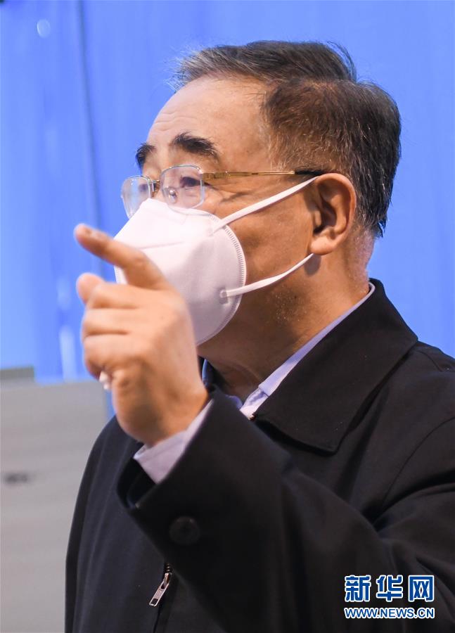 （聚焦疫情防控&middot;圖文互動）（4）&ldquo;治療輕癥患者中西醫(yī)結合很有效，不鼓勵人人吃藥來預防&rdquo;&mdash;&mdash;專訪中國工程院院士、天津中醫(yī)藥大學校長張伯禮