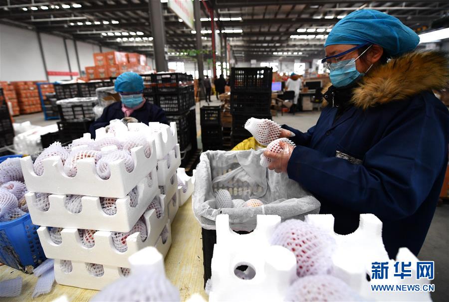 （聚焦疫情防控&middot;圖文互動(dòng)）（1）&ldquo;一輛輛車出發(fā)，春暖花開(kāi)的日子就不遠(yuǎn)了&rdquo;&mdash;&mdash;西北電商大縣陜西省武功縣復(fù)工見(jiàn)聞