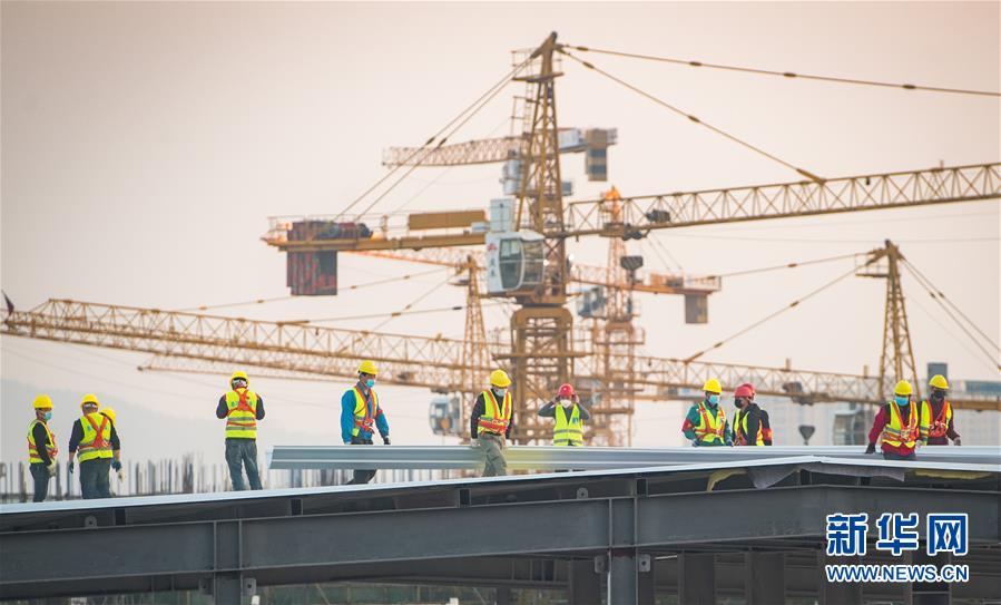 （新華全媒頭條&middot;圖文互動(dòng)）（2）將戰(zhàn)&ldquo;疫&rdquo;進(jìn)行到底！&mdash;&mdash;寫在武漢疫情防控的關(guān)鍵階段