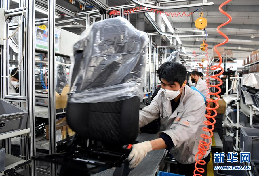 （圖文互動(dòng)）（7）&ldquo;春天到了，熟悉的生活正在慢慢回來&rdquo;&mdash;&mdash;陜西多地復(fù)產(chǎn)復(fù)工一線見聞