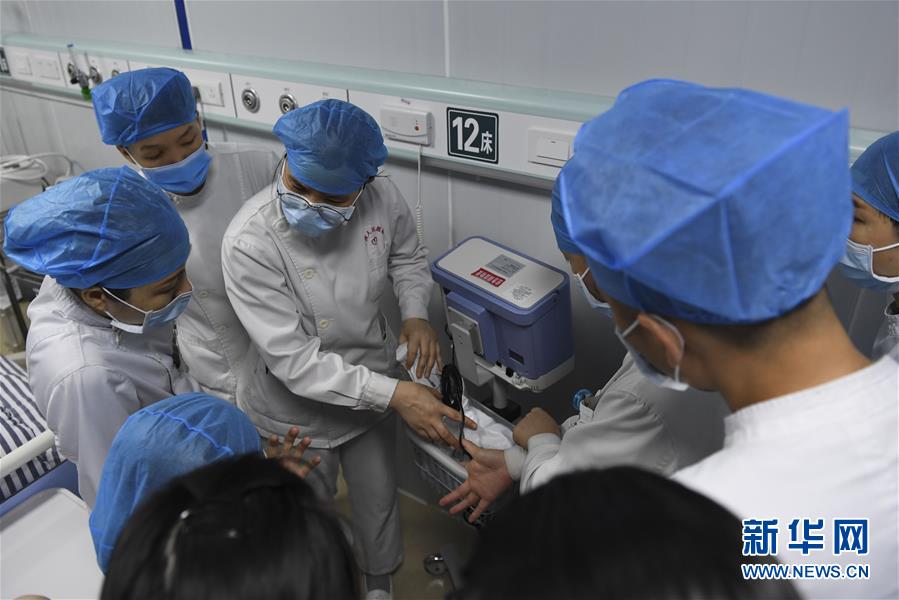 （圖文互動）（1）&ldquo;你們逆行，我們護航&rdquo;&mdash;&mdash;廣西關(guān)愛一線醫(yī)務(wù)工作者見聞 