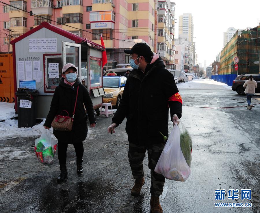 （聚焦疫情防控&middot;圖文互動(dòng)）（1）不知你是誰(shuí)，知你為了誰(shuí)&mdash;&mdash;社區(qū)戰(zhàn)&ldquo;疫&rdquo;志愿者群像