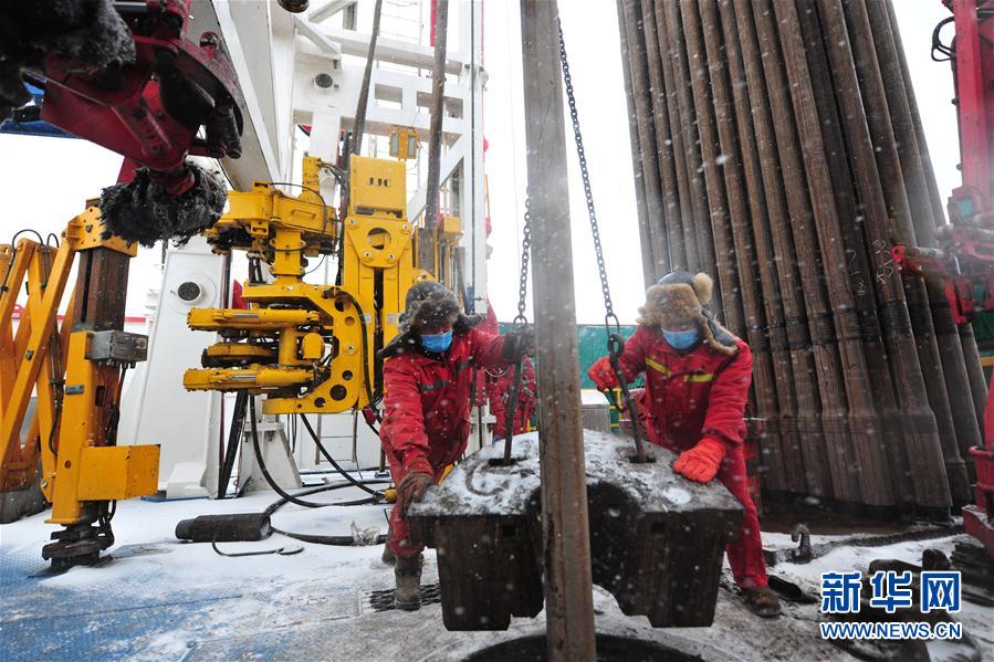 （圖文互動）（2）大慶油田：一手抓防疫，一手抓生產(chǎn)