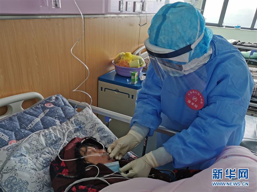 （一線抗疫群英譜&middot;圖文互動）（2）&ldquo;我們，撐得起！&rdquo;&mdash;&mdash;軍隊支援湖北醫(yī)療隊年輕醫(yī)務(wù)工作者的青春宣言