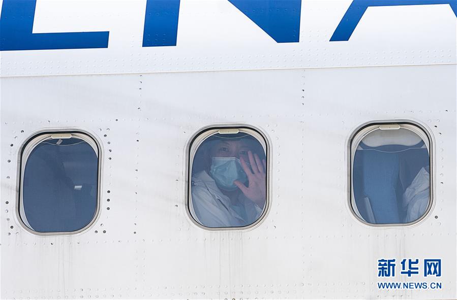 （新華全媒頭條&middot;圖文互動）（7）最美逆行者，武漢永遠記得你！&mdash;&mdash;首批援鄂醫(yī)療隊返程紀(jì)實