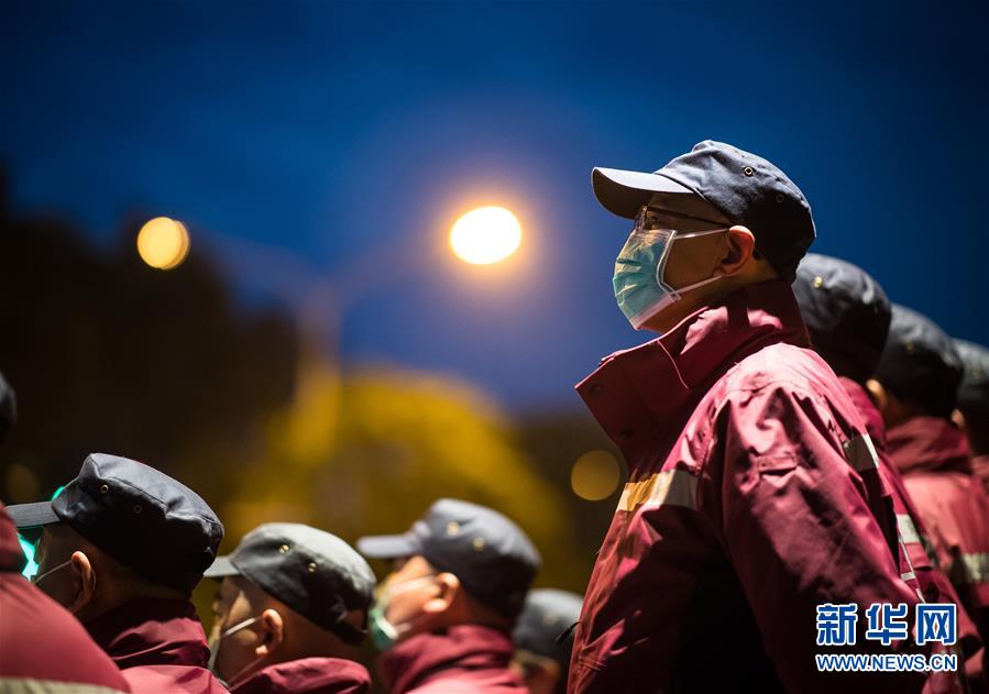 （新華全媒頭條&middot;圖文互動）（12）最美逆行者，武漢永遠記得你！&mdash;&mdash;首批援鄂醫(yī)療隊返程紀(jì)實