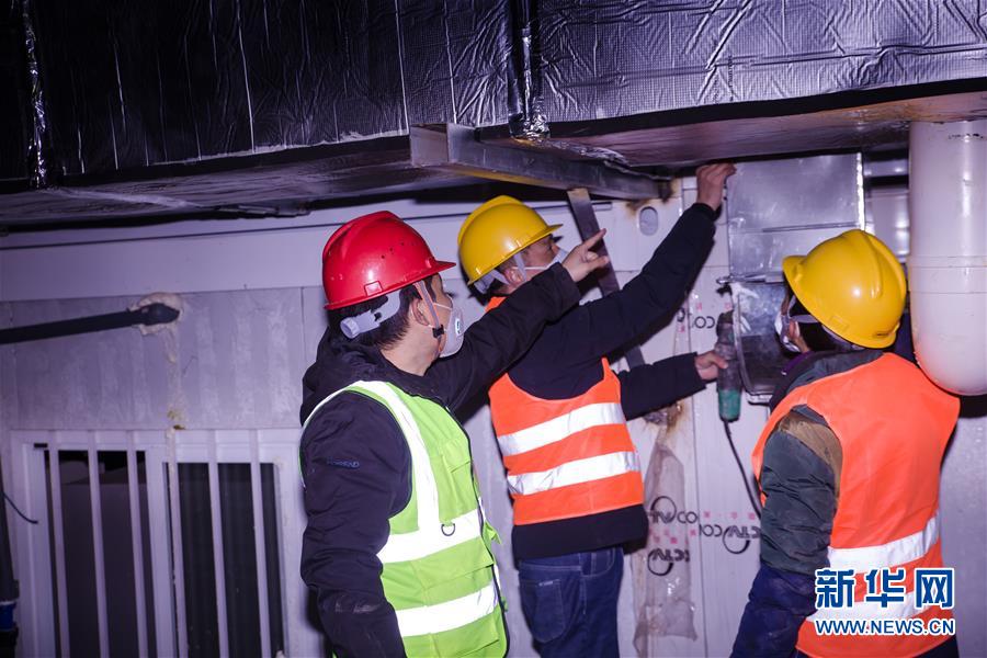 （一線抗疫群英譜&middot;圖文互動）（2）羅文浩：&ldquo;女兒，你的名字里有溫暖，有榮光！&rdquo;