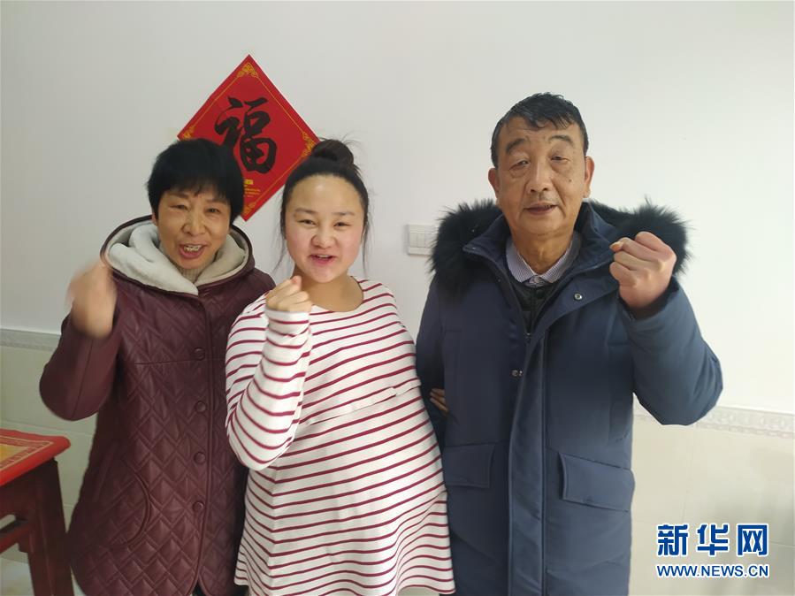 （一線抗疫群英譜&middot;圖文互動）（4）羅文浩：&ldquo;女兒，你的名字里有溫暖，有榮光！&rdquo;
