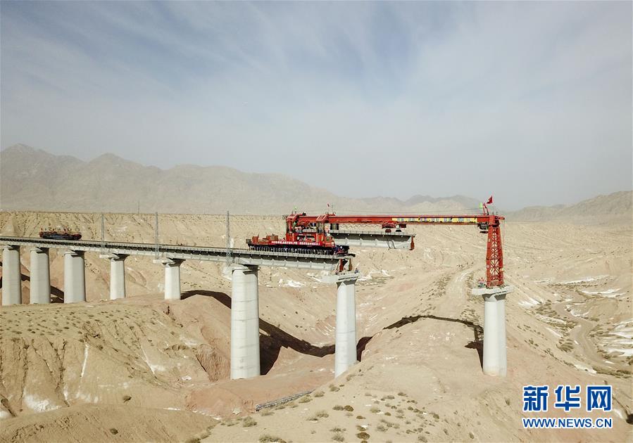 （中國經(jīng)濟新觀察&middot;圖文互動）（2）重大投資項目開復(fù)工提速 吹響中國經(jīng)濟復(fù)蘇&ldquo;沖鋒號&rdquo;