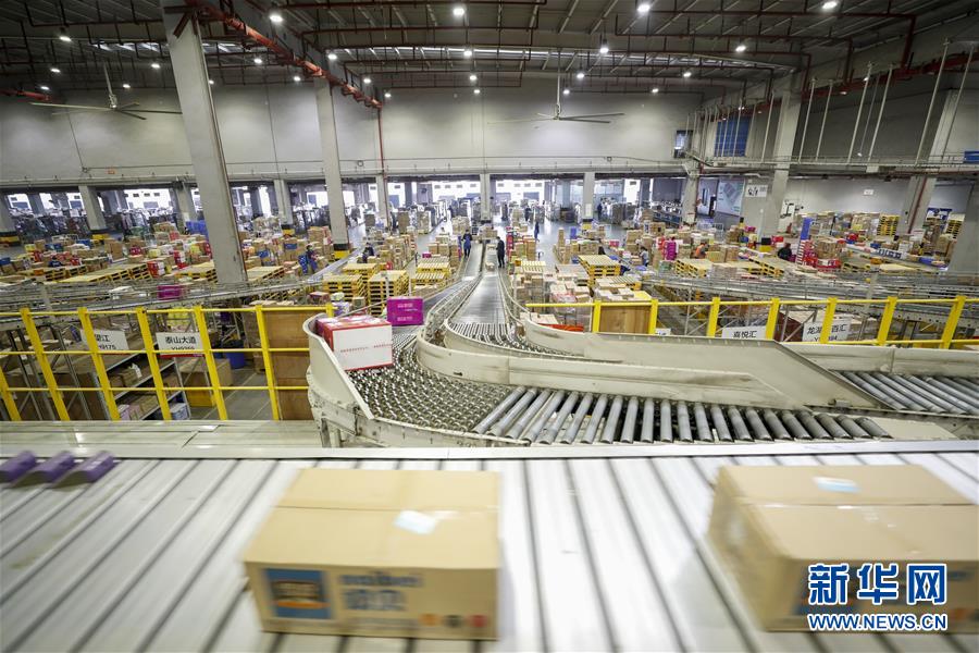 （中國經(jīng)濟新觀察&middot;圖文互動）（7）重大投資項目開復(fù)工提速 吹響中國經(jīng)濟復(fù)蘇&ldquo;沖鋒號&rdquo;