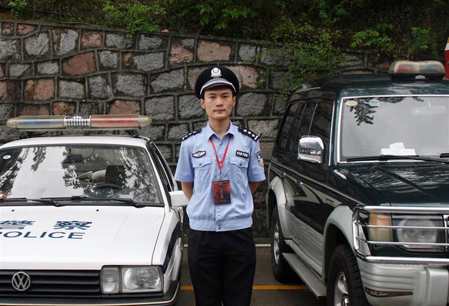 （為了民族復(fù)興&middot;英雄烈士譜&middot;圖文互動(dòng)）張寧海：&ldquo;請(qǐng)跟我走，我來為大家照亮&hellip;&hellip;&rdquo;