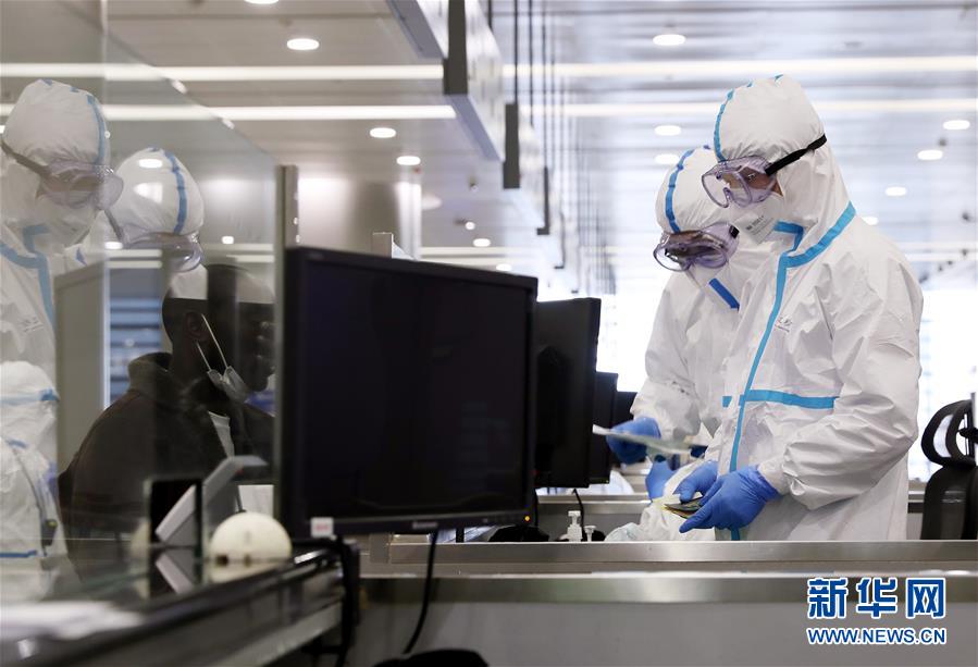 （聚焦疫情防控&middot;圖文互動(dòng)）（4）用青春筑牢防疫&ldquo;長(zhǎng)城&rdquo;&mdash;&mdash;上海青年突擊隊(duì)嚴(yán)守浦東國(guó)際機(jī)場(chǎng)第一線